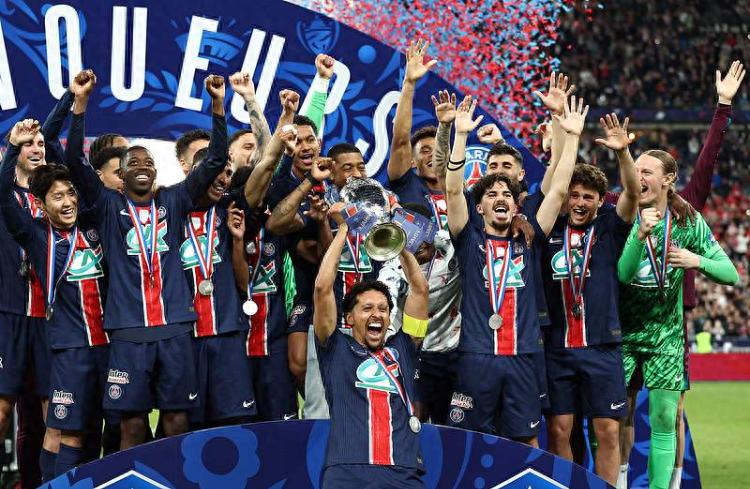 巴黎圣日耳曼：欧冠逆袭，铸就新王传奇